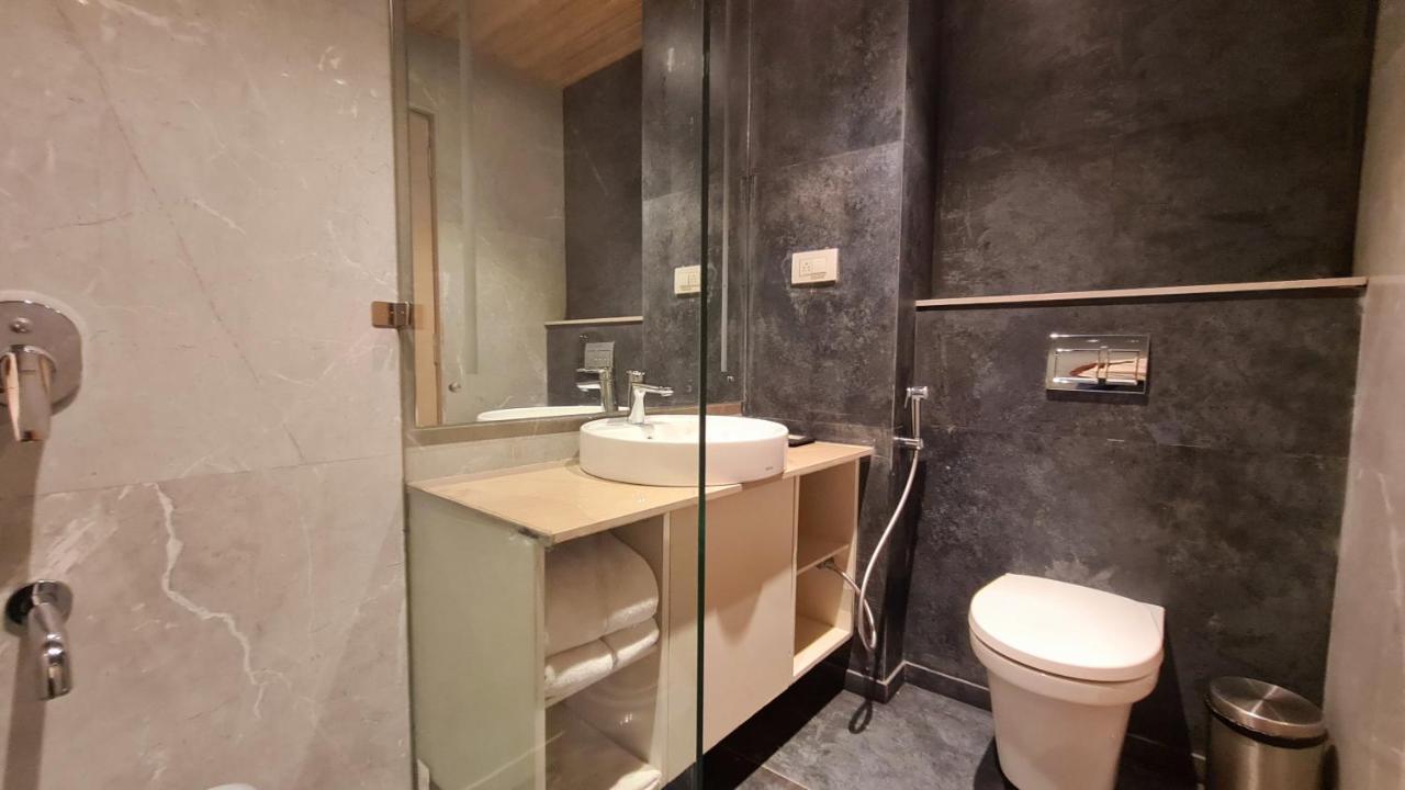Galaxy Club & Hotel Bijāpur Eksteriør billede