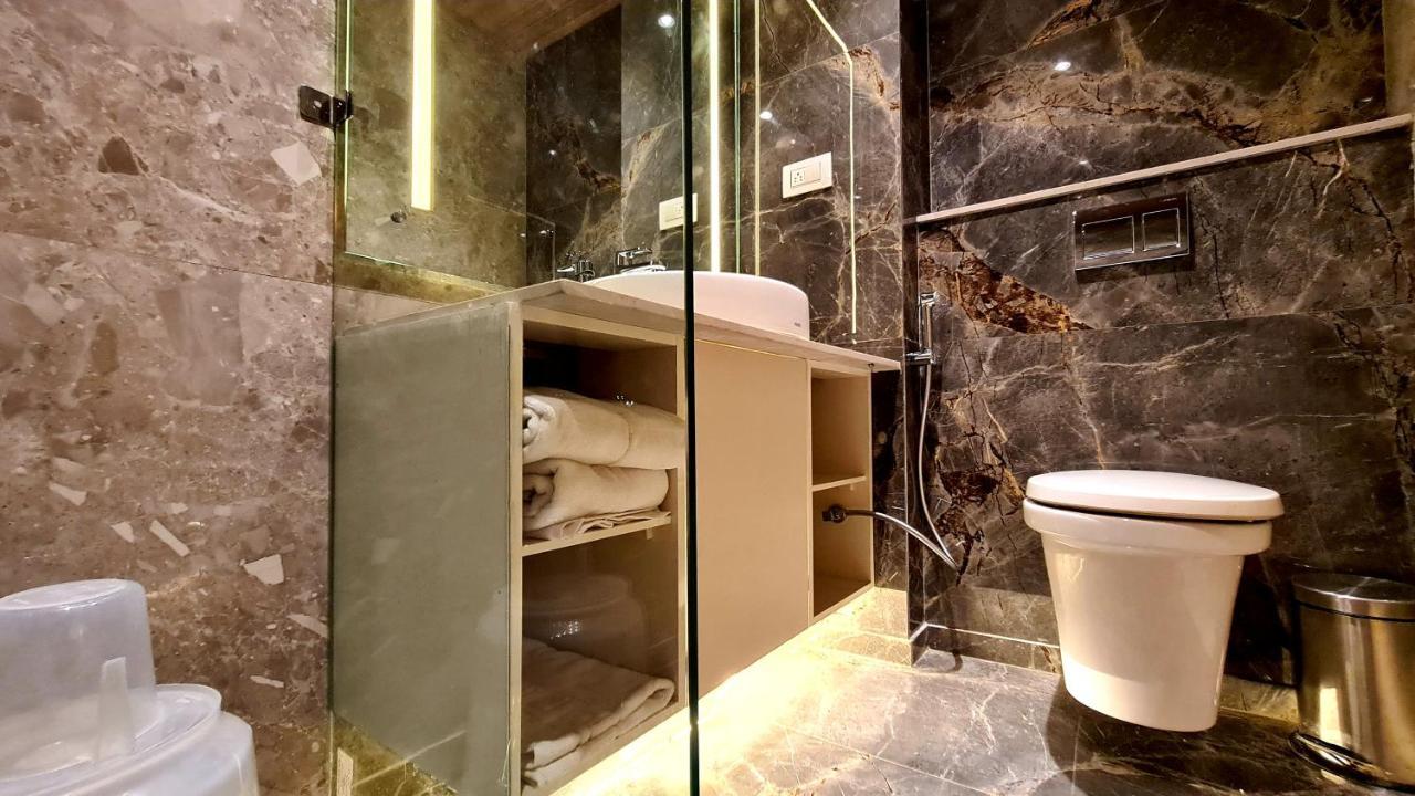 Galaxy Club & Hotel Bijāpur Eksteriør billede
