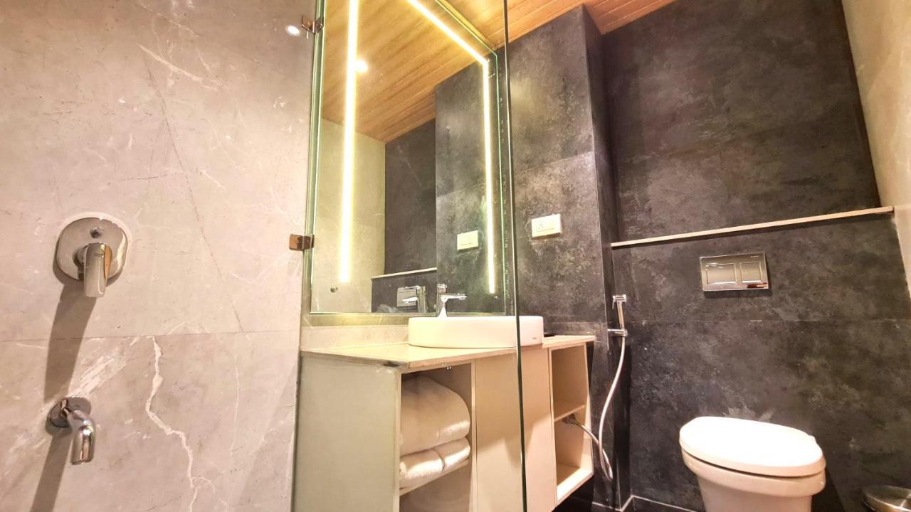 Galaxy Club & Hotel Bijāpur Eksteriør billede